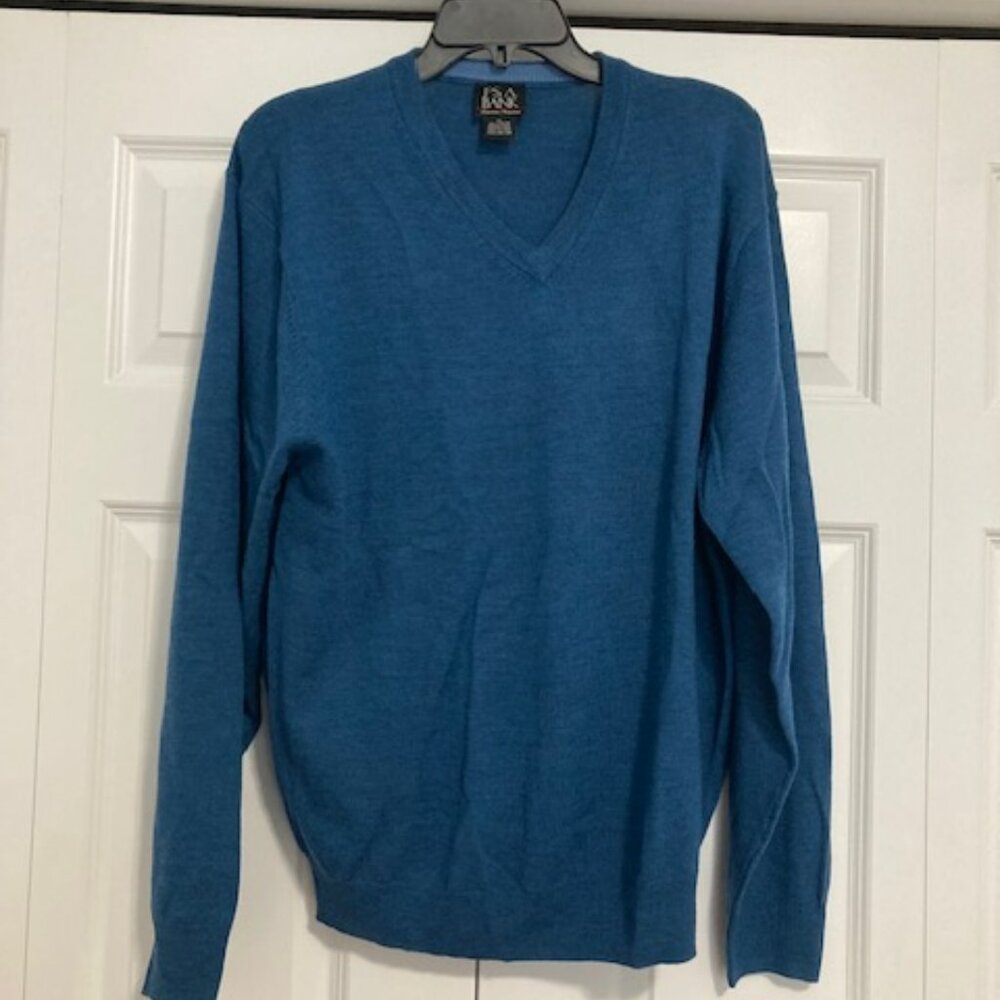 Man's Jos.A  Bank sweater siza L